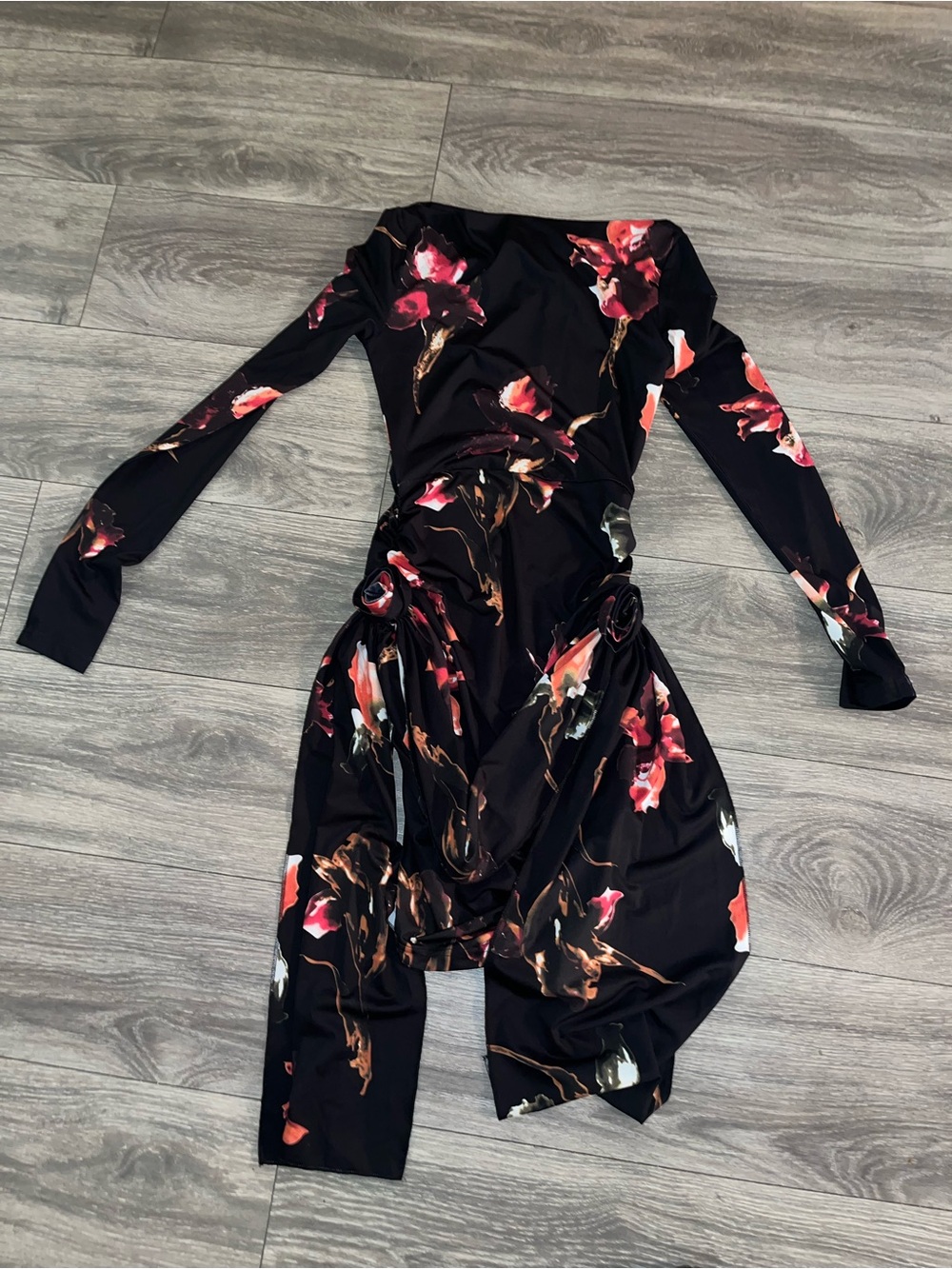 Lioness glory mini dress in onyx floral
